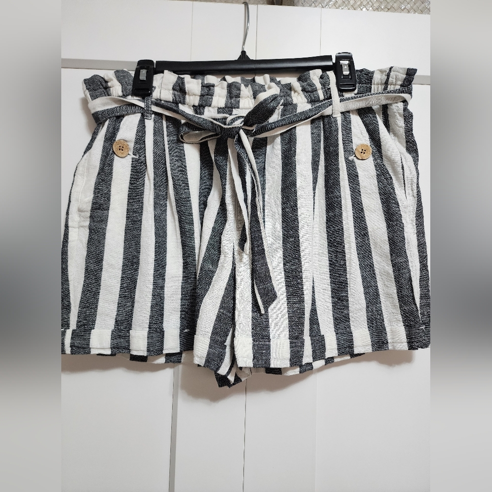 Maurices Striped Black and White Women's Shorts